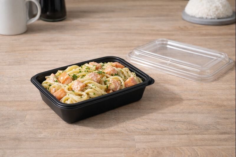 BOITE RECT PP BLACK 28OZ - 795ML ( CT DE 150 )