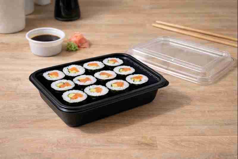 BOITE RECT PP 32OZ (900 ml ) BLACK X50 ( 1 PQT )