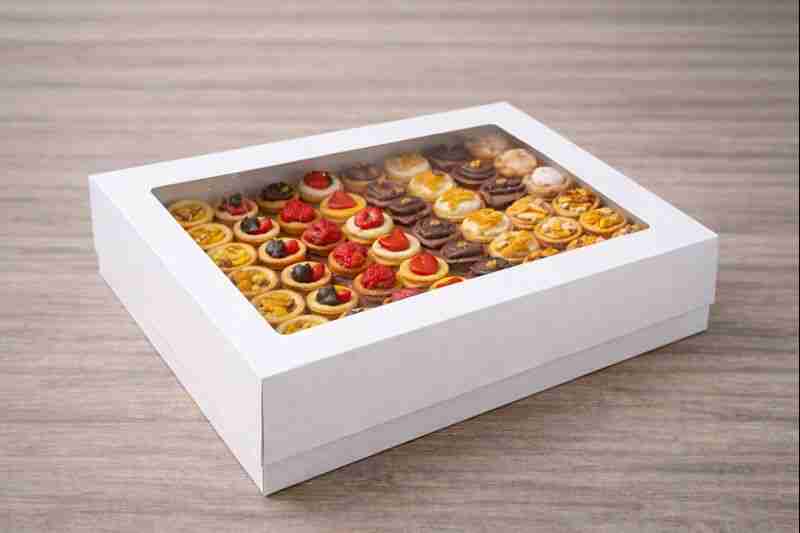 BOITE PATISSIERE 300G AV.F 42X32X8 PQT DE 25